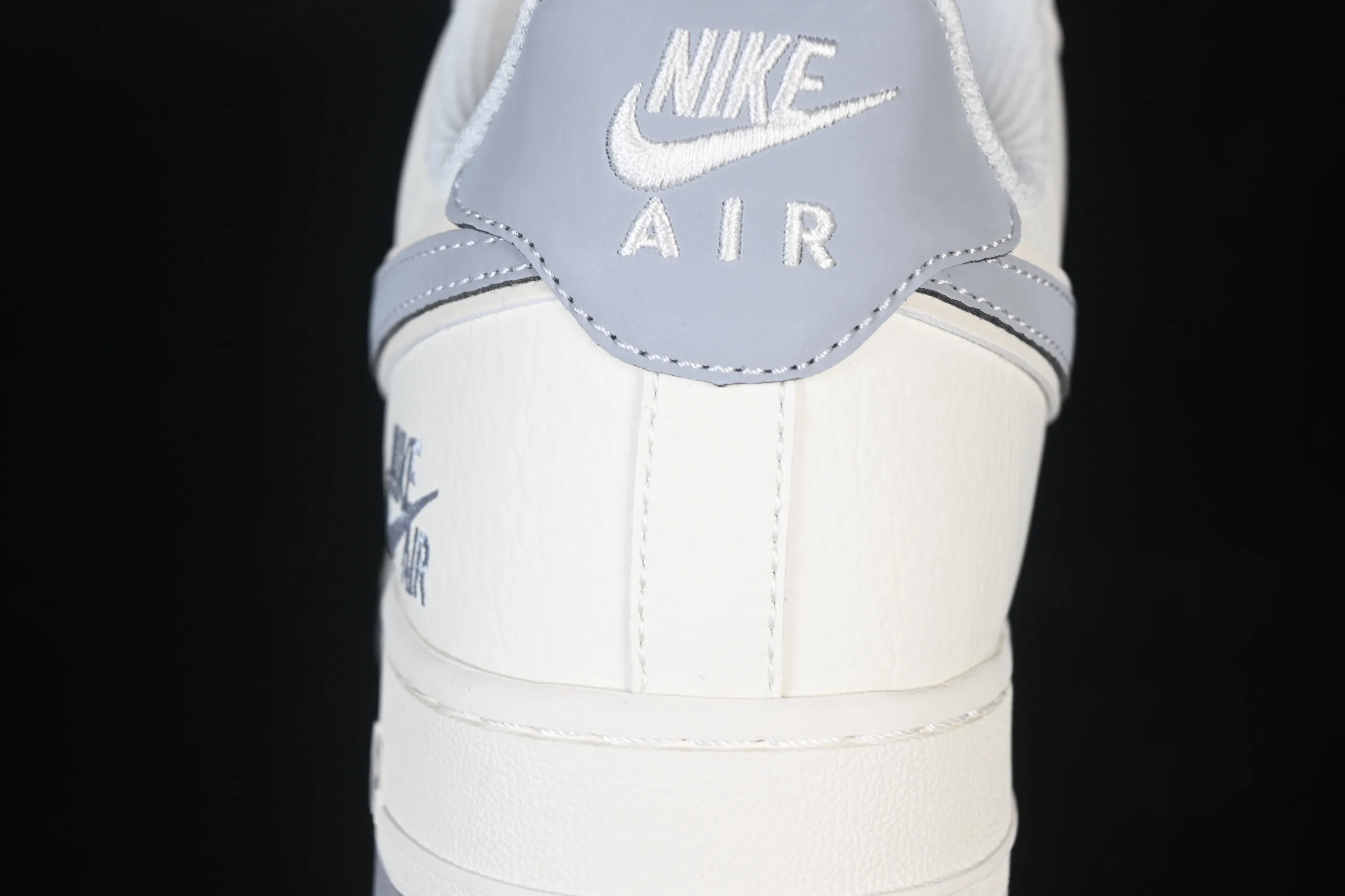 All Categories Nk Air Force 1 Air Force Series Nk Air Force 1 Low Air Force Low Nike Air Force 1'07 Low Nike Gray Label Air Force One Low Casual Shoes CS5288-041